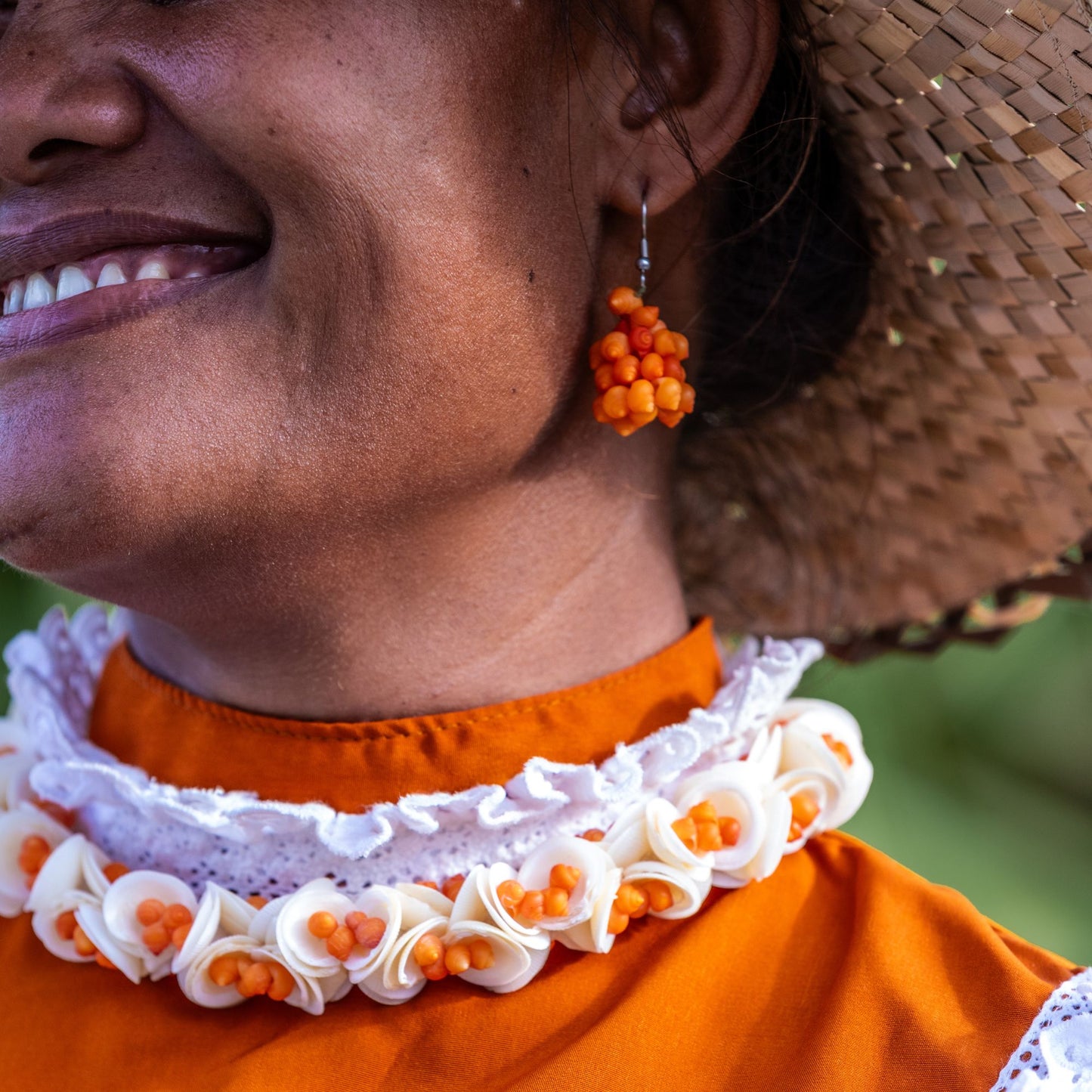 Boucles PUPU Niau Oranges